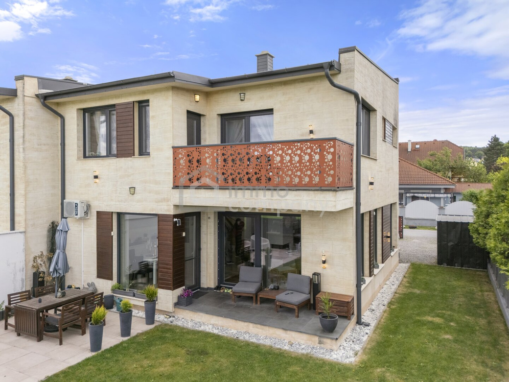 Lässige Doppelhaushälfte mit Grünblick zu verkaufen! – Foto 5