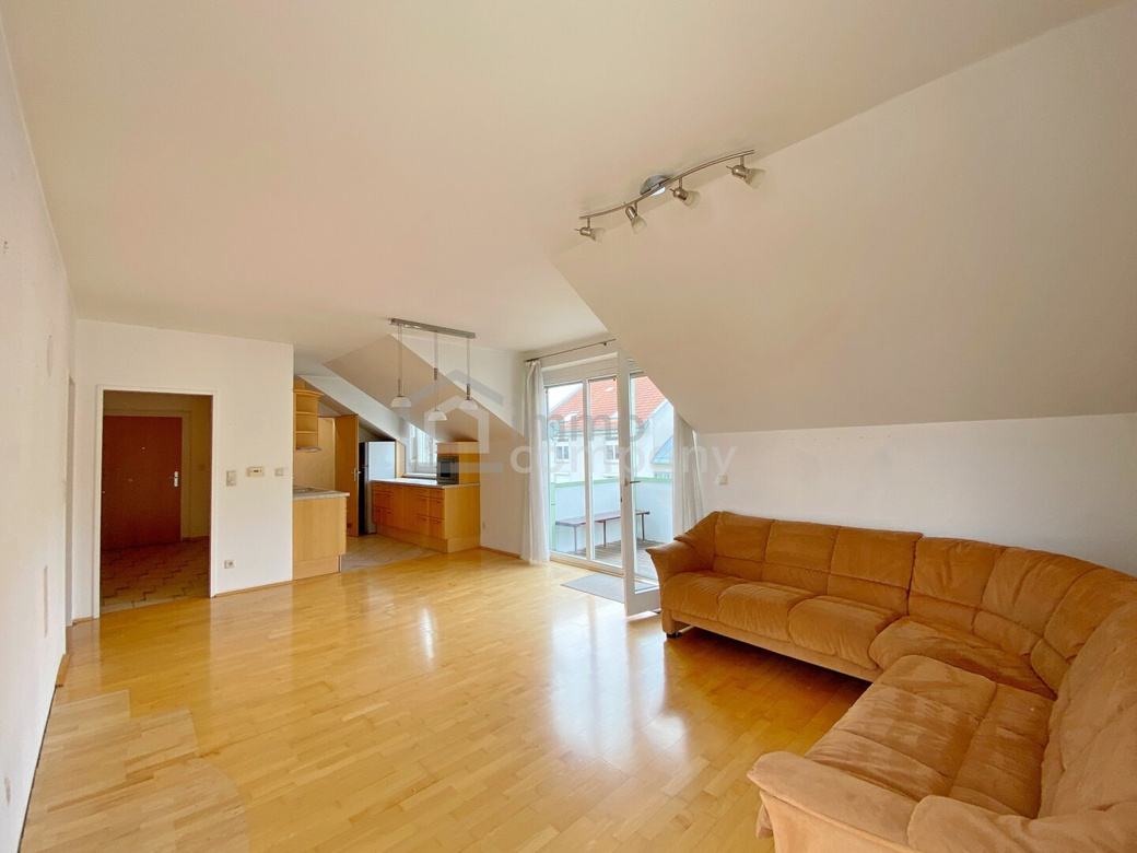 4-Zimmer-Wohnung in Krems mit Balkon, Garage, großen Kellerabteil und Fußbodenheizung mit Ausblick auf Stift Göttweig – Foto 1