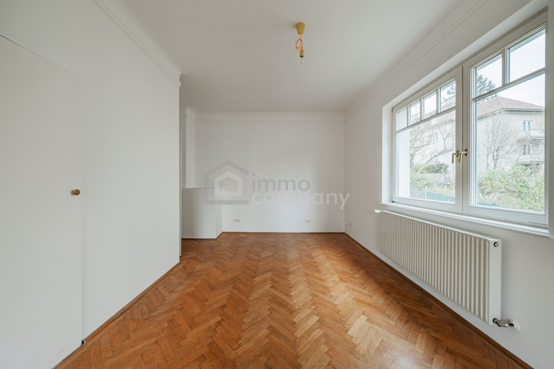 Potential - Altbaucharmante Familienvilla mit 9 Zimmern auf 3 Ebenen in Grinzinger Best Lage – Foto 10