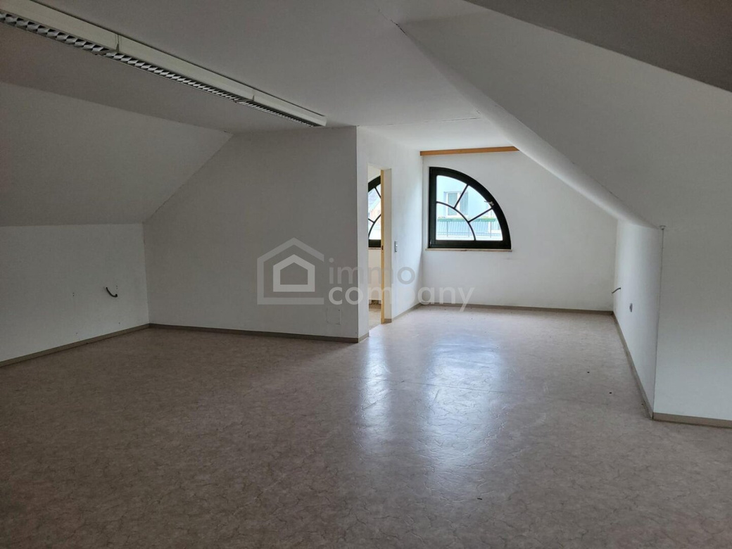 Freistehendes Wohnhaus, Büro, Ordination, in bestem Bauzustand im Zentrum – Foto 11