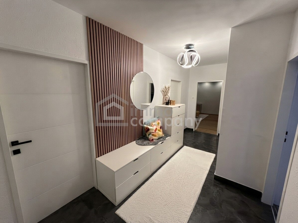Design trifft auf Eleganz: 4-Zimmerwohnung – Foto 2