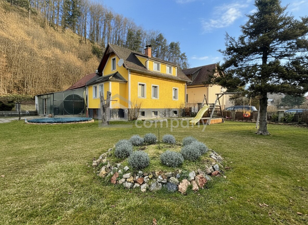 DEN HERBST SCHON IM NEUEN HAUS  mit Pool, Platz und viel Garten! – Foto 2