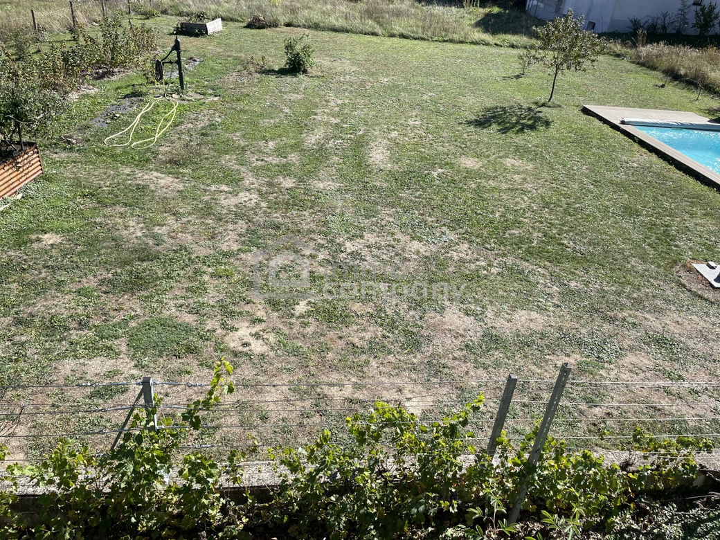 Das Badevergnügen ist schon da! 765 m² Baugrundstück mit Pool und Burgblick in Seebenstein – Foto 8