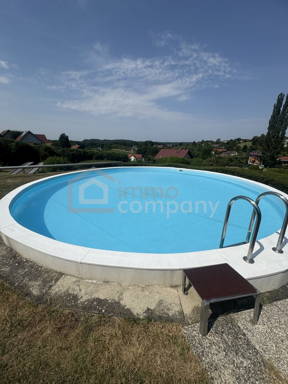 Großzügiges 7-Zi-Haus in Straden, Garten, Pool, Garagen, Balkon – 280 m² Wohnkomfort in Toplage – Foto 9