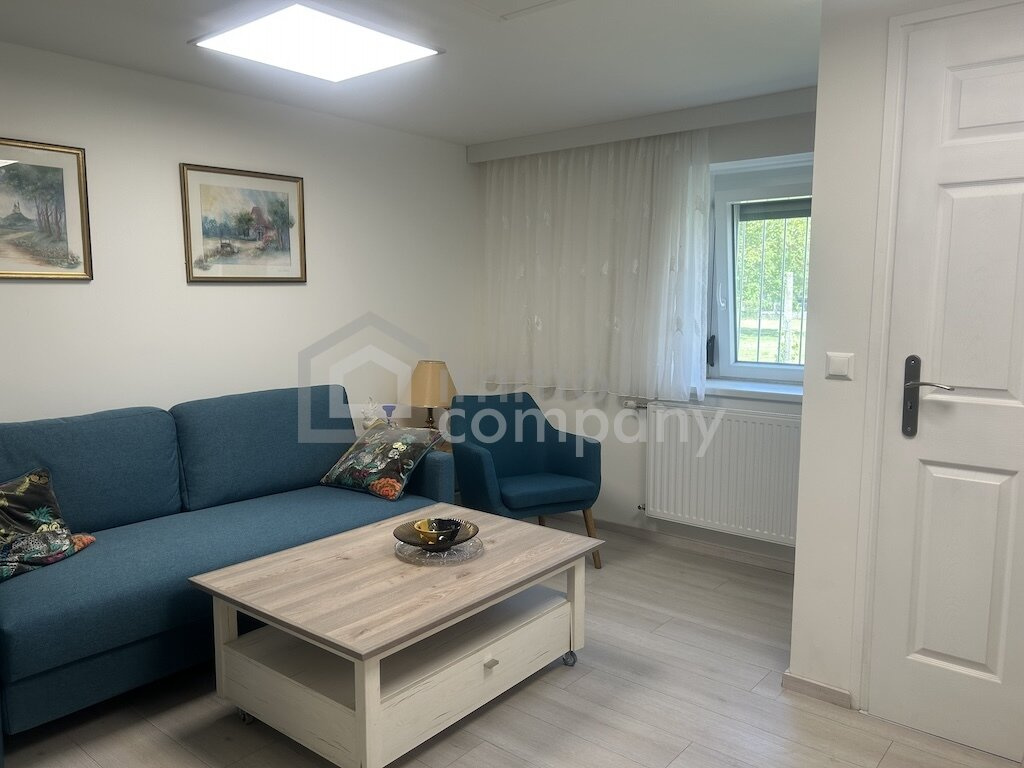 Schönes Einfamilienhaus mit großem ebenen Garten – Foto 5