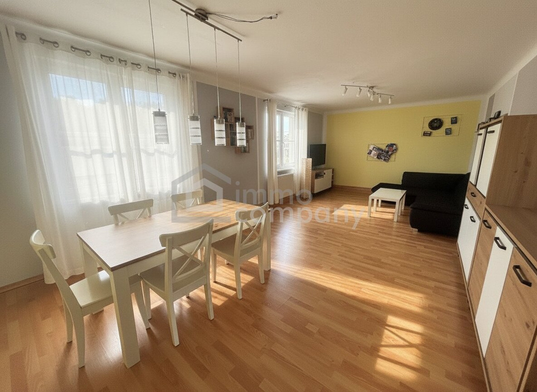 Wohnkomfort! Saniertes & Modernisiertes Einfamilienhaus auf Doppelgrundstück in Lassee, mit Garten, Carport & Salzwasserpool! – Foto 2