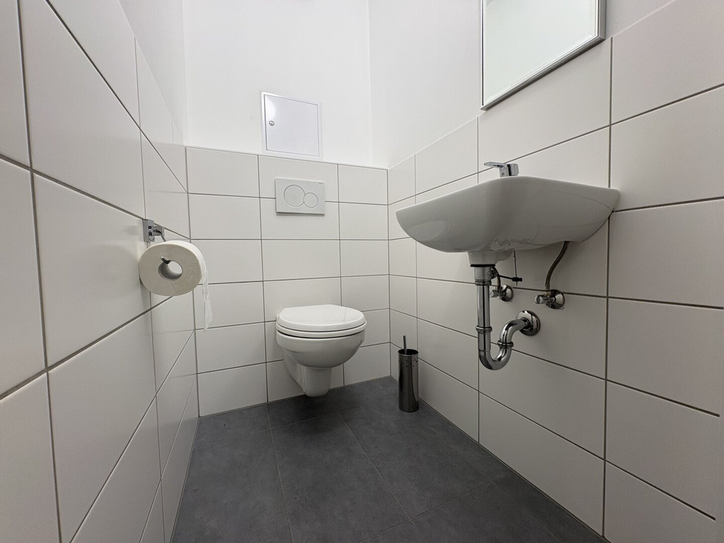 Moderne 2-Zimmer-Wohnung mit Westterrasse & Grünblick (inkl. Garagenplatz) – Foto 8