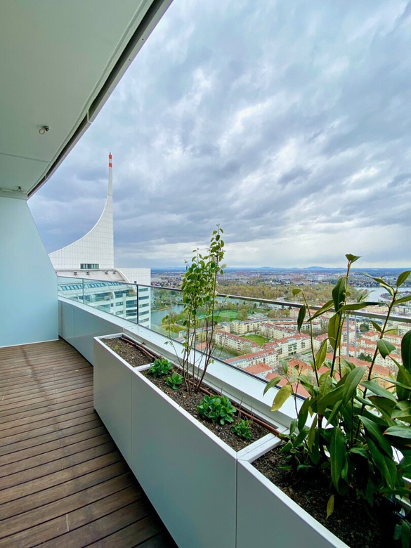 HOCHWERTIGES SINGLEAPARTMENT MIT TRAUMHAFTER FERNSICHT UND GROSSEM BALKON – Foto 6