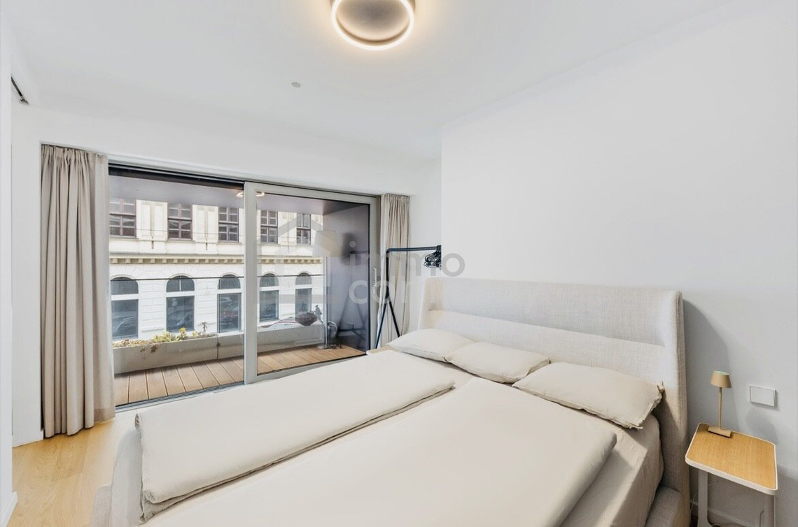 Stilvolle Wohnung im elitärsten Gebäude im Zentrum von Wien! 1. Bezirk. U1 und U2 – Foto 2