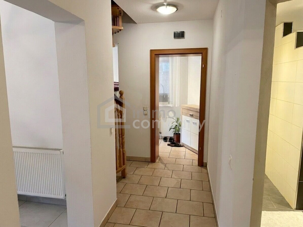 Ein Zuhause mit vielen Möglichkeiten: großzügiges Wohnhaus mit Potenzial für zwei Einheiten – Foto 6