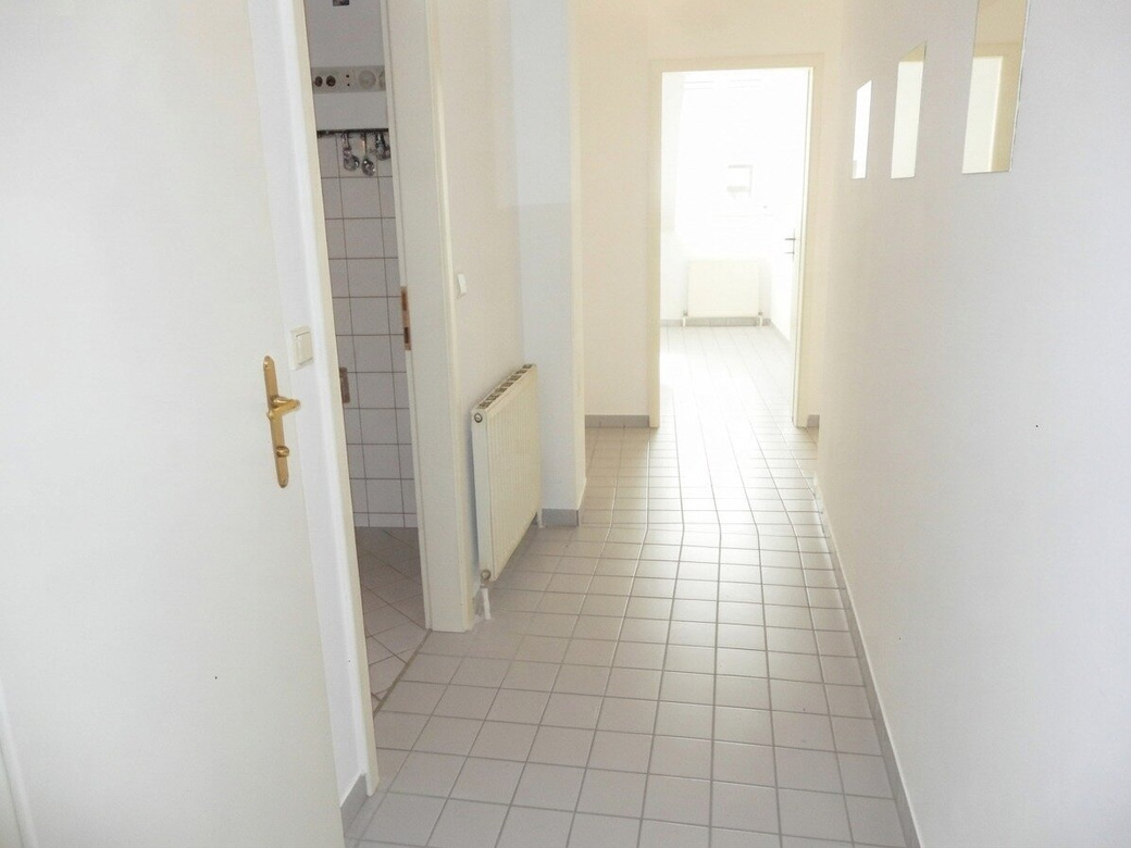 Überraschend großzügig: 62 m² Garconniere mit separater Küche - GLEICH BEI U3 KARDINAL-NAGL-PLATZ – Foto 6