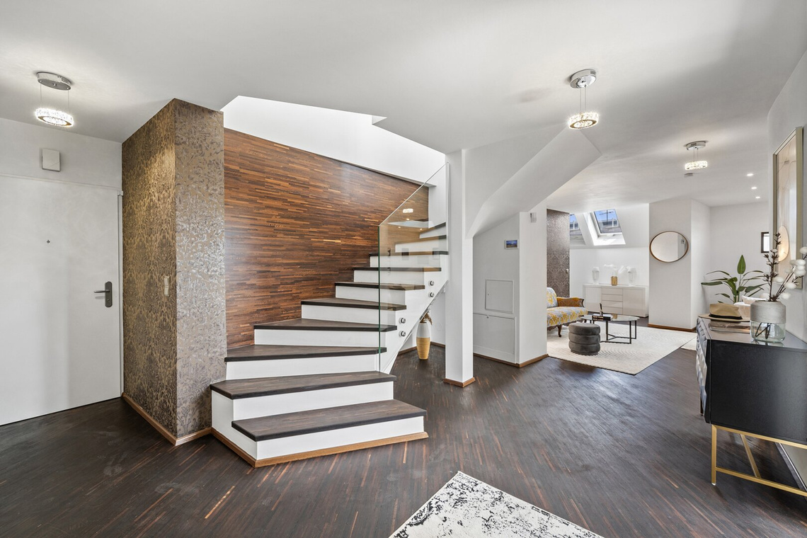 Exklusive Dachgeschoss-Maisonette mit 2 Terrassen & 360° Panoramablick – Foto 12