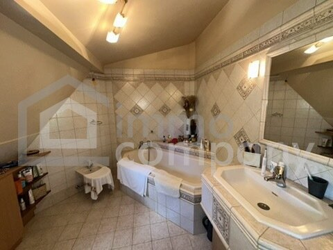 Haus in Schrebergartensiedlung, ständig Bewohnbar, Balkon, Terrasse, Pool, Gartenhütte und mehr. – Foto 7