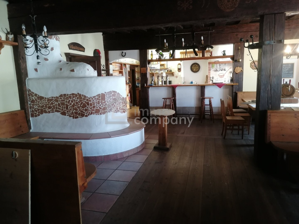 Geschichte trifft Zukunft - Einzigartiger Vierkanthof mit Gasthaus und 4 Wohneinheiten – Foto 4