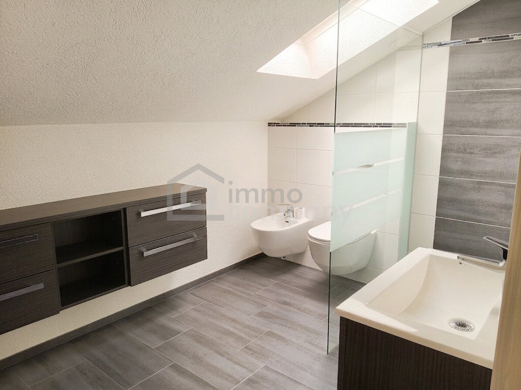 Modernes Einfamilienhaus in Kemeten: 8 Zimmer, Garten, Terrasse, 2 Garagen – Top! – Foto 9