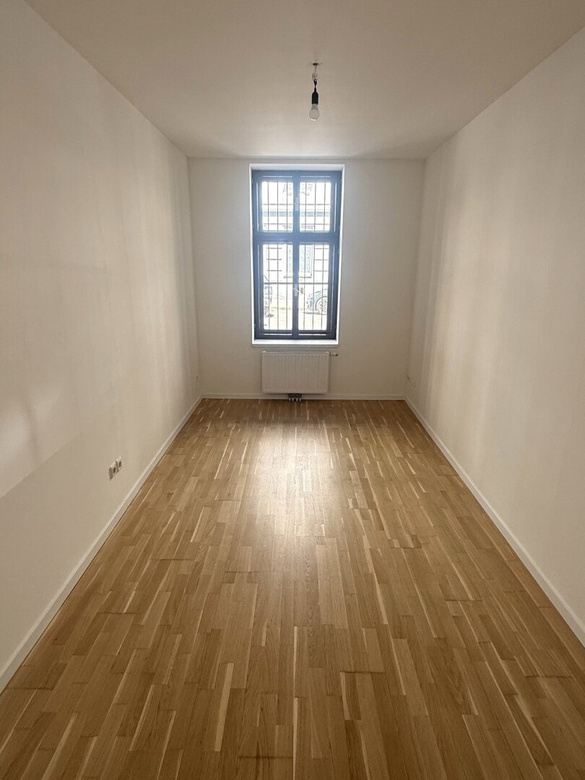 3 Zimmer Altbauwohnung + Terrasse (mit Blick in den Garten) mit ca. 8,50 m² im EG in der Storchengasse - nur ca. 3 - 4 Gehminuten zur U-Bahn U4 & U6 – Foto 7