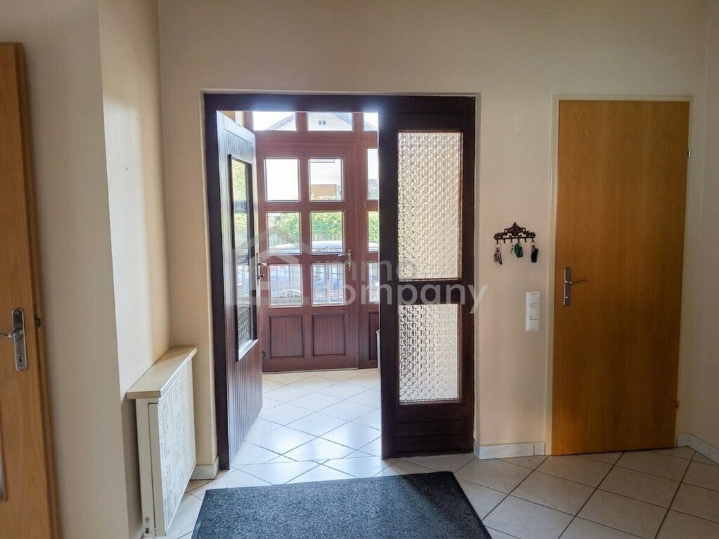 Charmanter Bungalow in Theresienfeld, 4 Zimmer, Garten, Terrasse, Garage – Foto 8