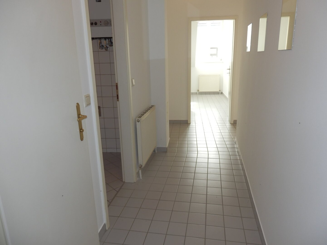 Überraschend großzügig: 62 m² Garconniere mit separater Küche - GLEICH BEI U3 KARDINAL-NAGL-PLATZ – Foto 6