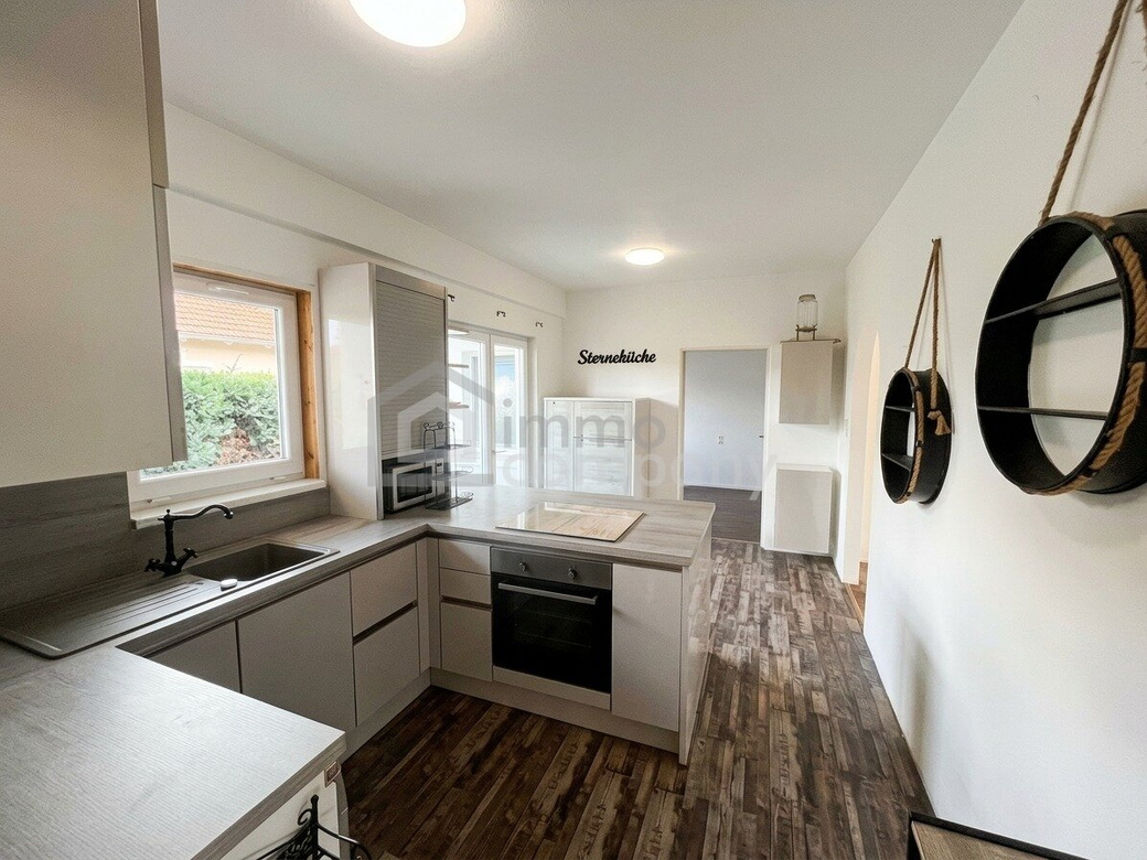 Moderner Bungalow in Seenähe – großer Garten mit zwei Terrassen – Foto 2