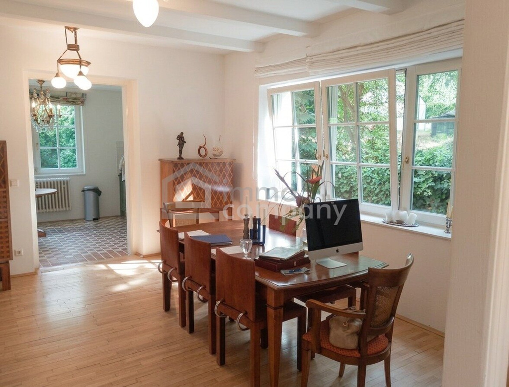 Stilvolle Villa mit Aussicht am Rand von Klosterneuburg – Foto 1