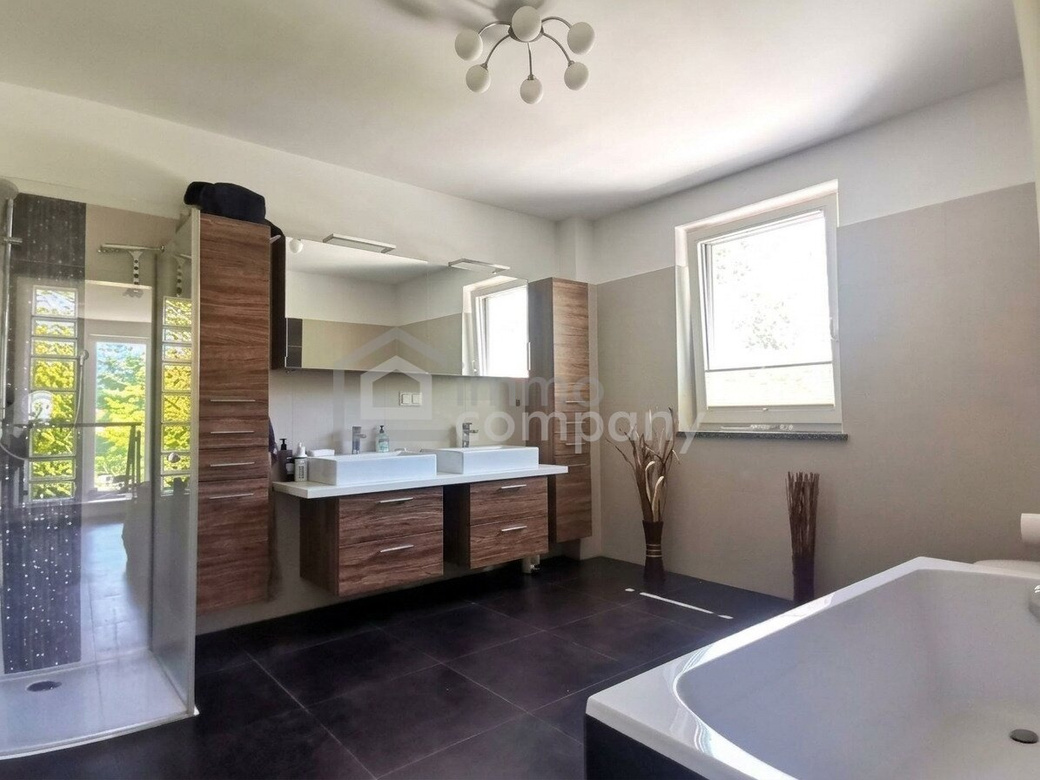 Außergewöhnlich großzügige Zimmer & perfekte Raumaufteilung beim Wienerwald! – Foto 9