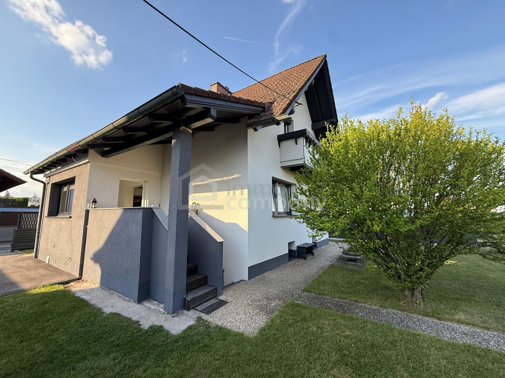 Modernisiertes Einfamilienhaus mit viel Platz und Privatsphäre – Foto 2