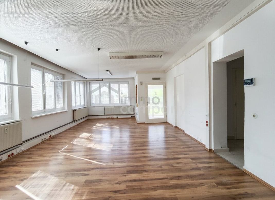 Viel Platz und noch mehr Möglichkeiten, Gewerbeobjekt im Bauen-Kernzone-Gebiet – Foto 3