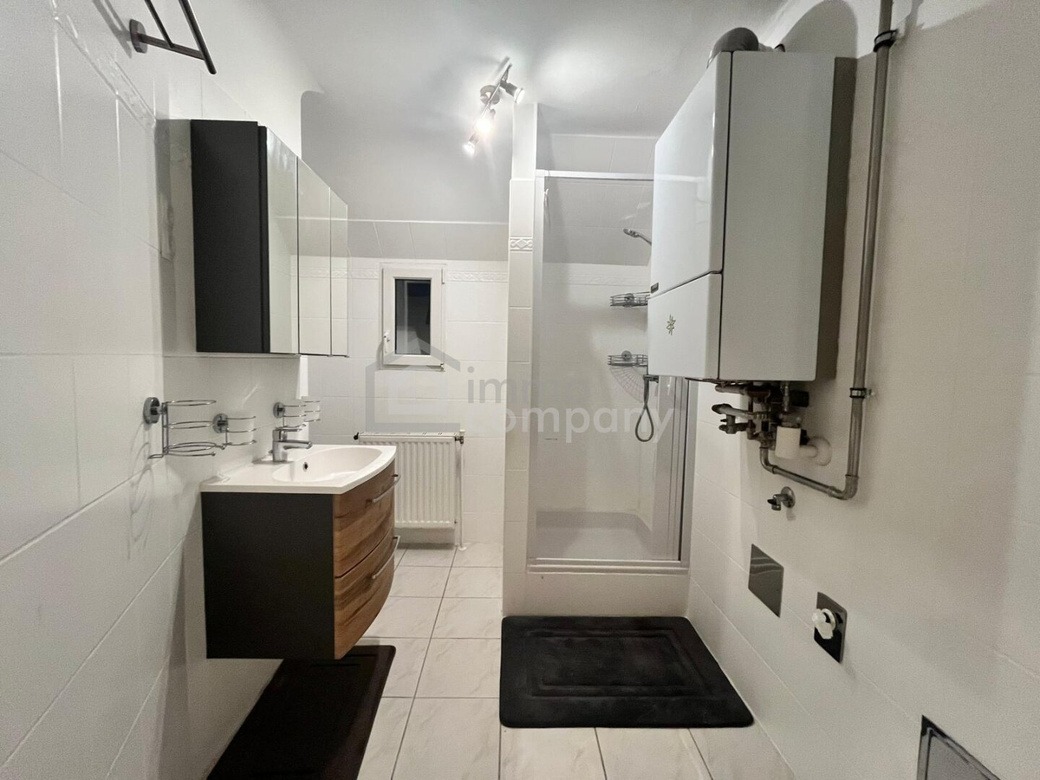 HIER KÖNNEN SIE SOFORT EINZIEHEN – Dachgeschosswohnung mit 3 Zimmer – Foto 2