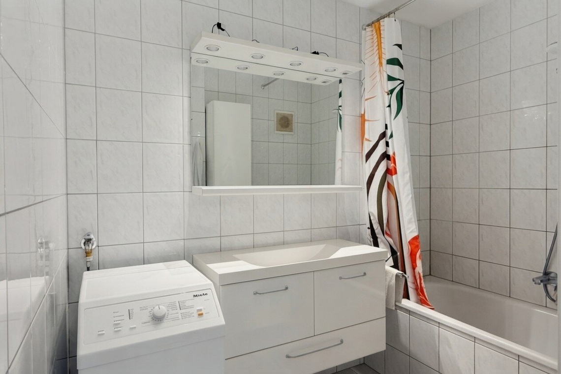 Sehr gepflegte 2-Zimmer-Wohnung mit Loggia – Foto 12