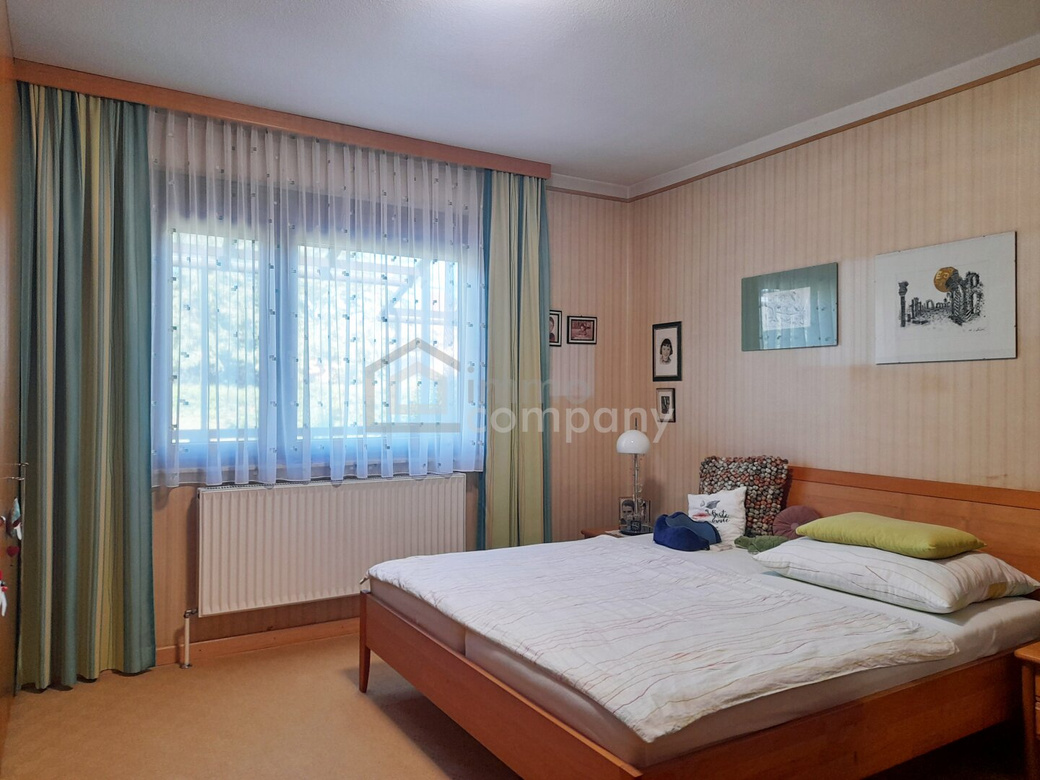 Top gepflegt & modernisiert – Wärmedämmung, 3-fach Fenster, Keller, Ausbaureserve, Garage & Carport – Foto 8