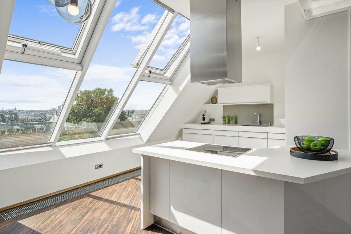 Wohnen über den Dächern: Exklusive Maisonette mit Terrassen & 360° Panoramablick – Foto 4