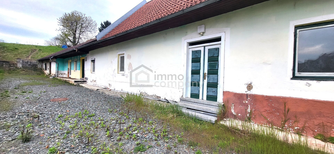 PREISREDUKTION !! Charmantes Sanierungsobjekt mit großem Potential !! – Foto 4