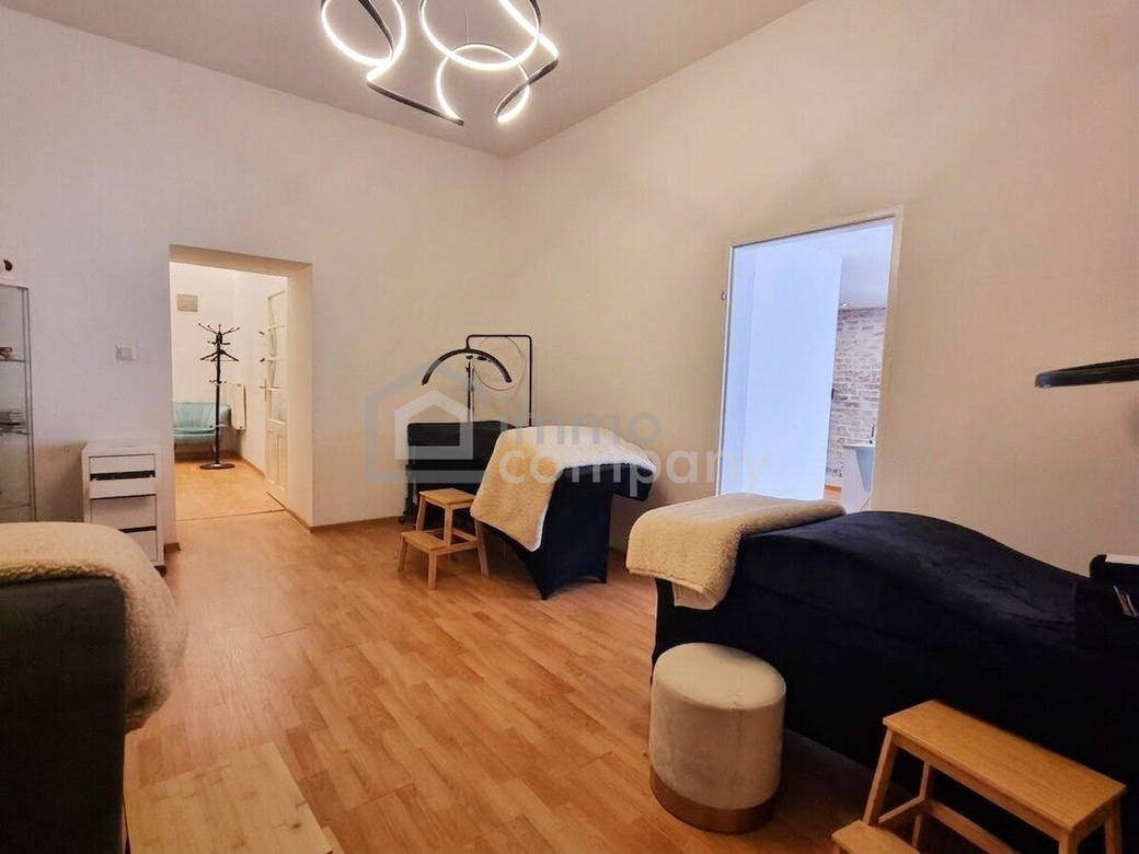 Nutzen Sie diese Gelegenheit!! CHARMANTES GEWERBELOKAL MIT GALERIE | 77 + 21 m² | 3 EINGÄNGE | U4 – Foto 3