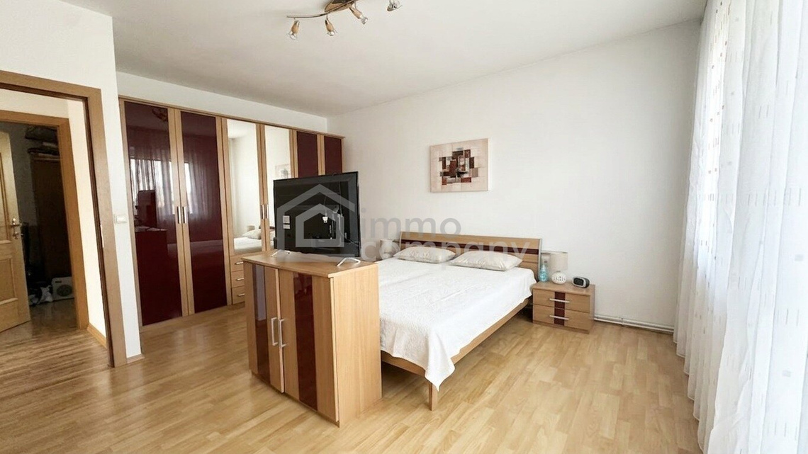 Preisreduktion! Liebevoll renoviertes Haus mit großen, hellen Räumen und sonniger Dachterrasse – Foto 12