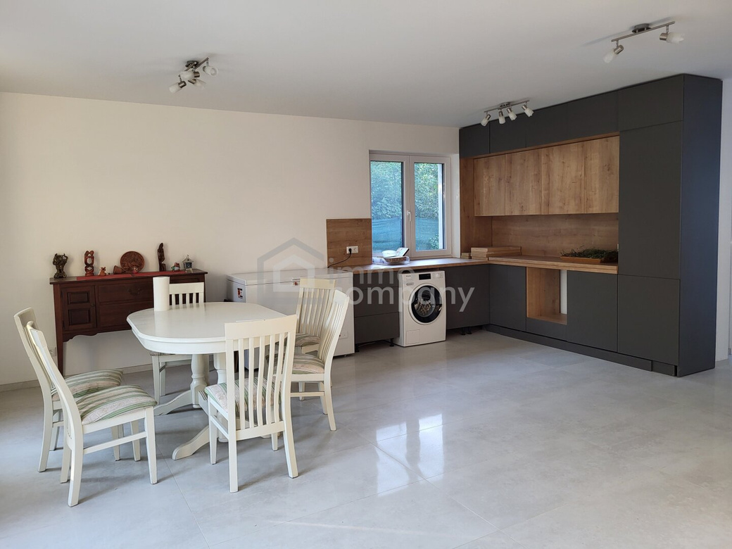 Neuwertiges Einfamilienhaus in Alland - hochwertig gebaut, modern ausgestattet und bezugsbereit – Foto 2