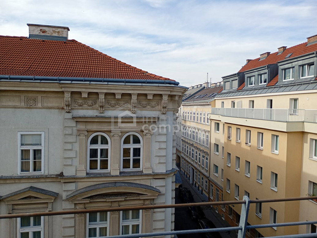 Blick über Währing: Dachgeschosswohnung mit Ausbaupotenzial! – Foto 9