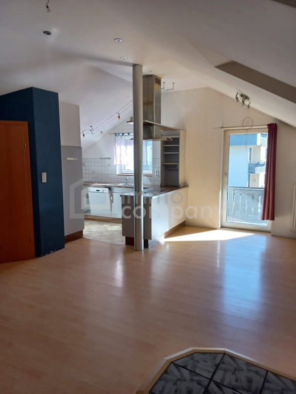 Geräumiges Wohnhaus mit viel Außenfläche! – Foto 10