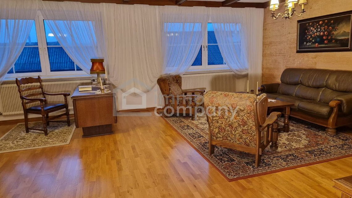 Platz ohne Ende - MEHRFAMILIENHAUS - EFH mit Einliegerwohnung & Nebengebäuden! – Foto 8