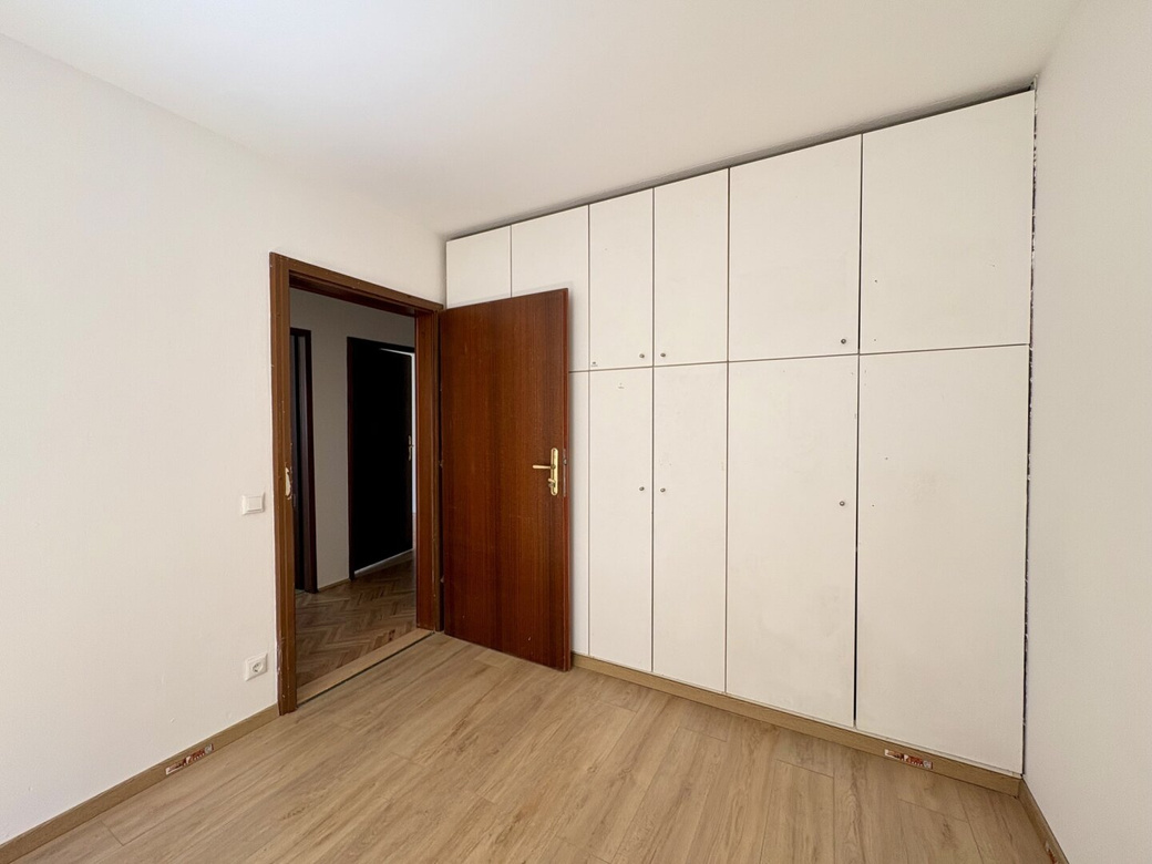 PARADIESISCH VIEL PLATZ FÜR FAMILIEN ODER STUDIERENDE - 5-ZIMMER-WOHNUNG MIT GROSSER LOGGIA – Foto 12