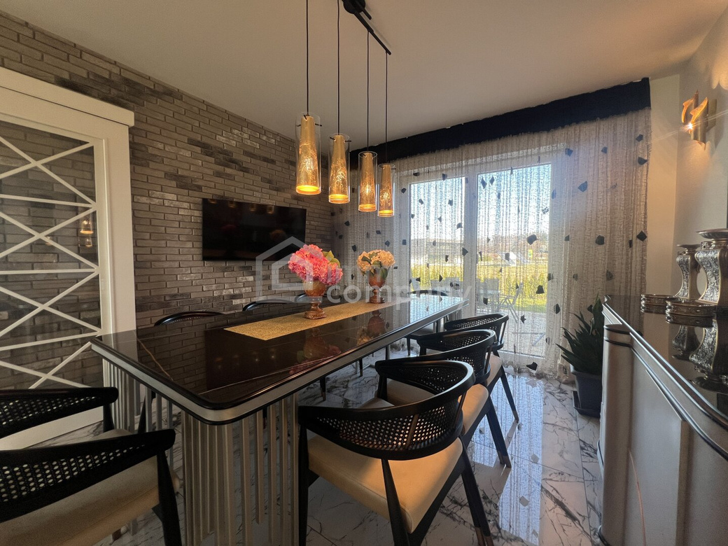 Exklusives Haus + eine Wohnung – Foto 3