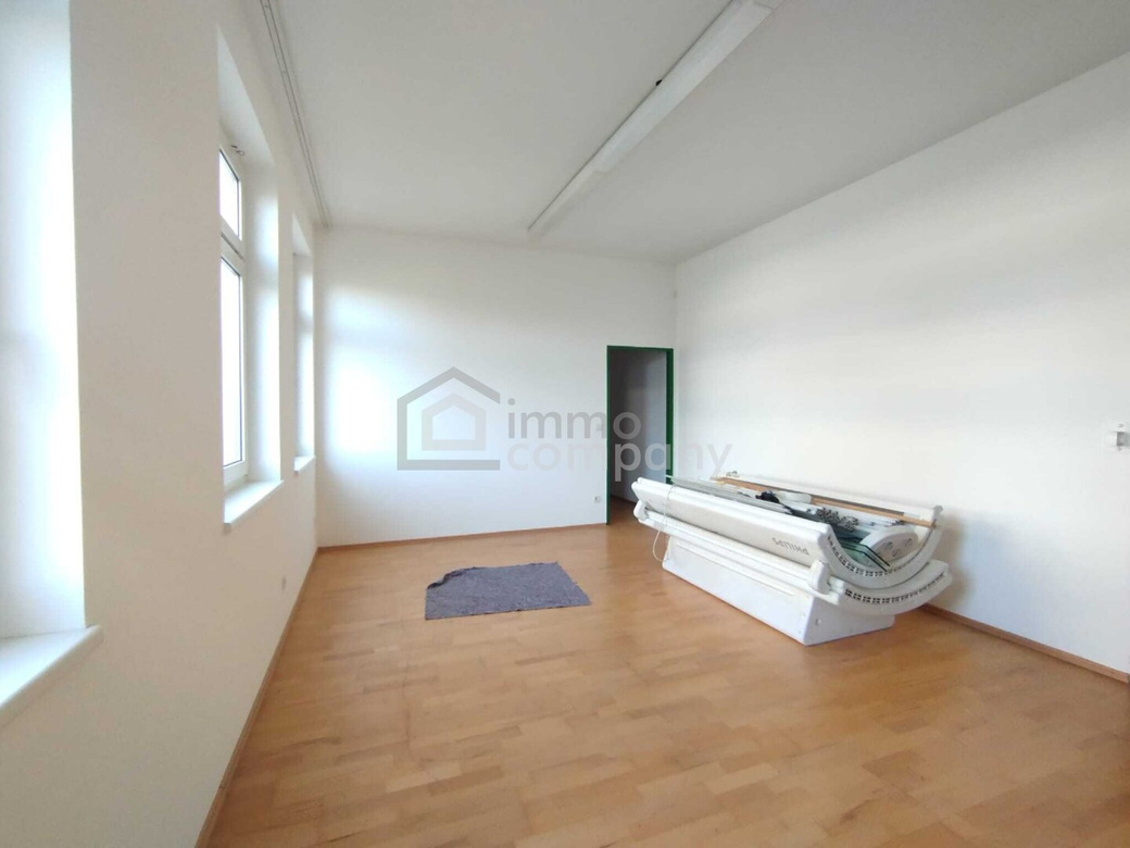 Seltene Gelegenheit nahe Klosterneuburg – vielseitige 390 m² Gewerbefläche mit Potenzial! – Foto 4