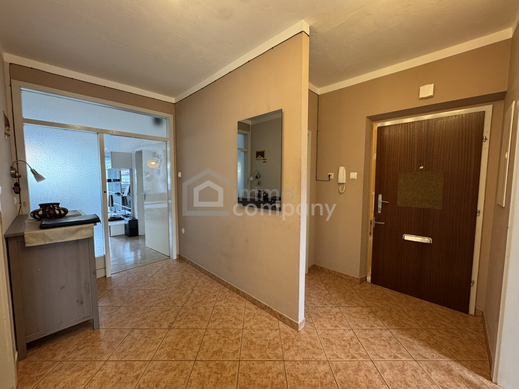 Sonnige 3-Zimmer-Wohnung mit Südloggia, Parkplatz & Lift in Leoben-Göss – Foto 4