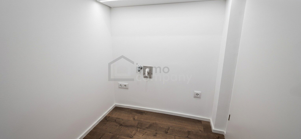 Erstbezug nach Generalsanierung Büro/Praxis in 50m² mit 2 Räumen, Teeküche nahe Tivoligasse ! – Foto 7