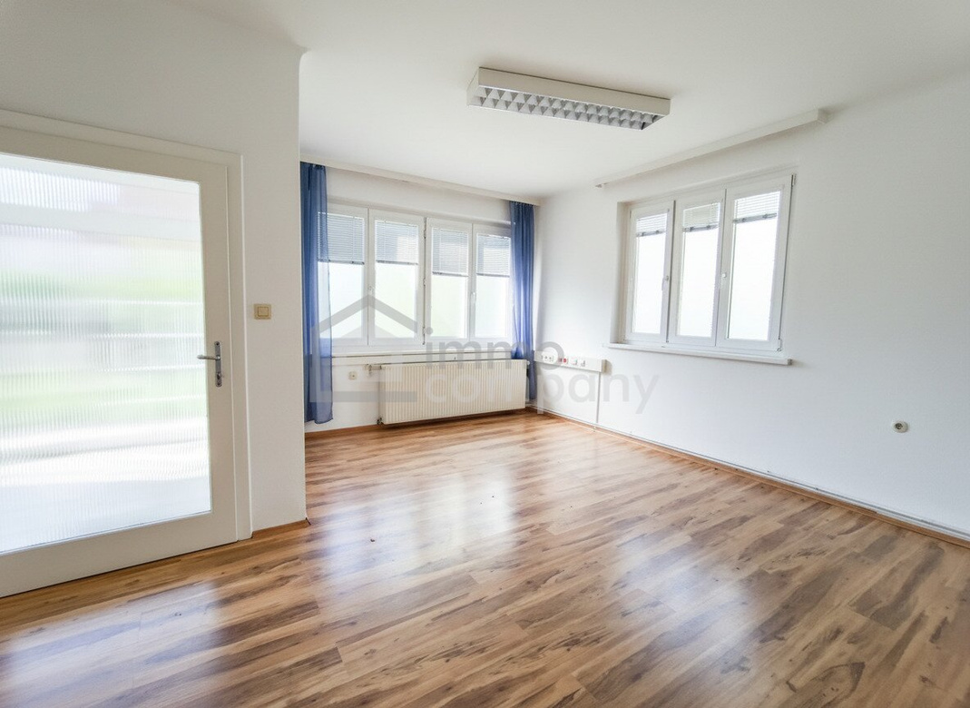 Viel Platz und noch mehr Möglichkeiten, Gewerbeobjekt im Bauen-Kernzone-Gebiet – Foto 2