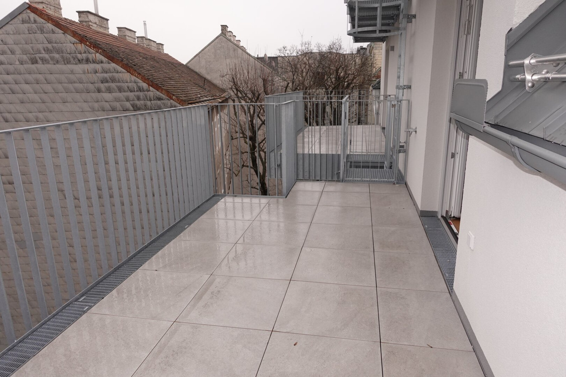 ERSTBEZUG 3 Zimmer DG-Balkon-Neubauwohnung – Foto 3