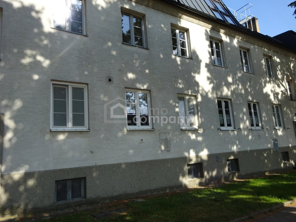 Attraktives Zinshaus in Stockerau – Renditeobjekt- 436m² Nutzfläche plus 605m² Gärten! – Foto 1