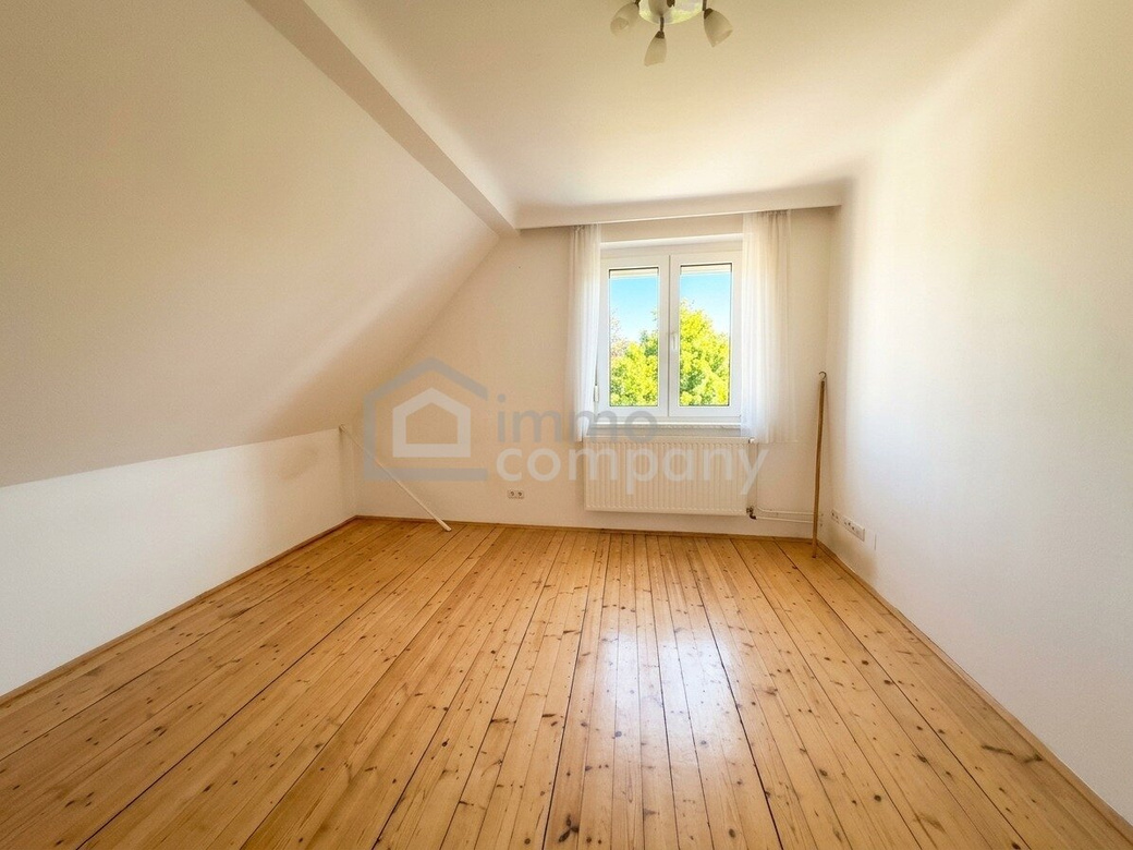 Charmantes 4-Zi-Einfamilienhaus mit Garten und Garage in 1220 Wien, 100m² Wohnfläche – Foto 8