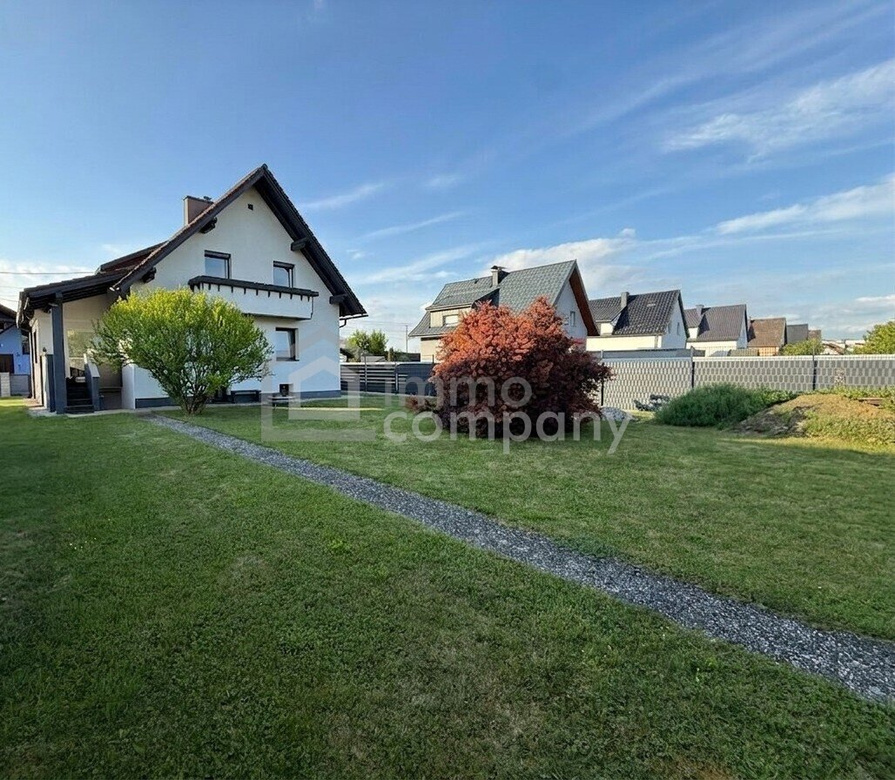 Modernisiertes Einfamilienhaus mit viel Platz und Privatsphäre – Foto 3