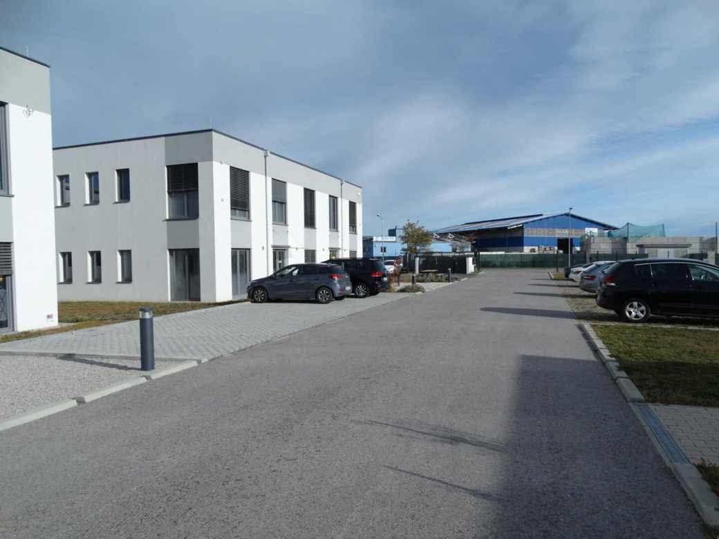 MIETBÜRO Nr.7 im OG - Südseite noch frei ! – Foto 5