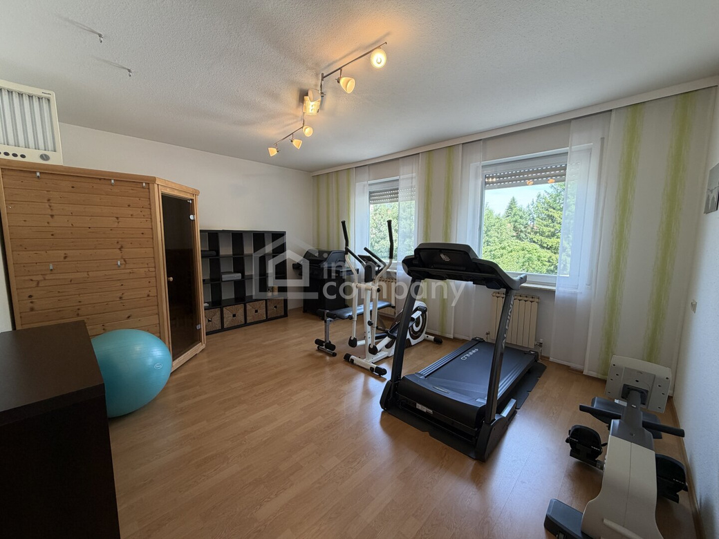 Wohnen und Arbeiten an einem Ort – Großflächiges Zweifamilienhaus in Pichl bei Wels! – Foto 10